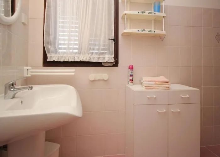 Nada Mit Terrasse By Interhome アパート プナト