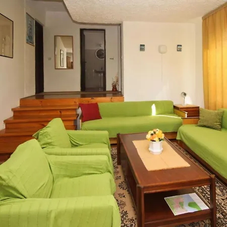 Nada Mit Terrasse By Interhome Апартаменты Пунат