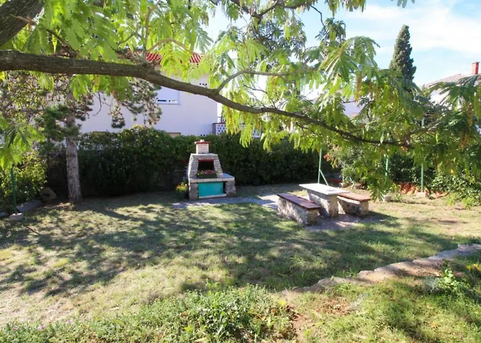 Nada Mit Terrasse By Interhome شقة بونات